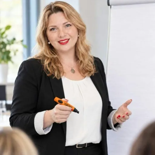 Hanne – Diplom-Pädagogin bei FahrerWerk